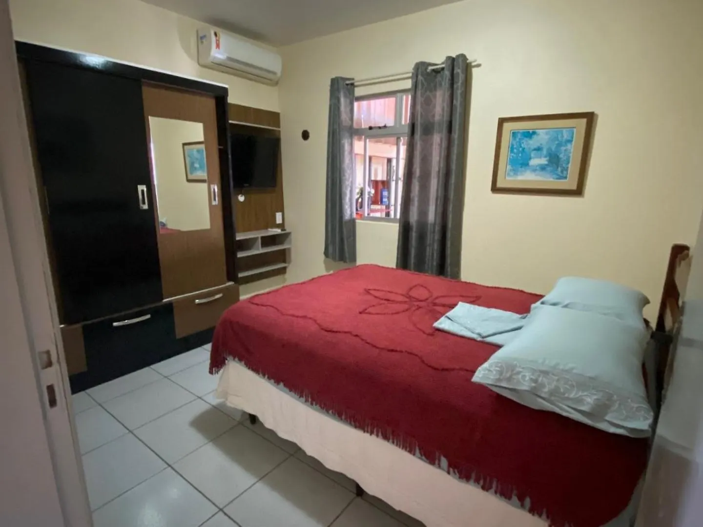 J E E Apartamentos Na Barra Da Lagoa Florianopolis Brazil