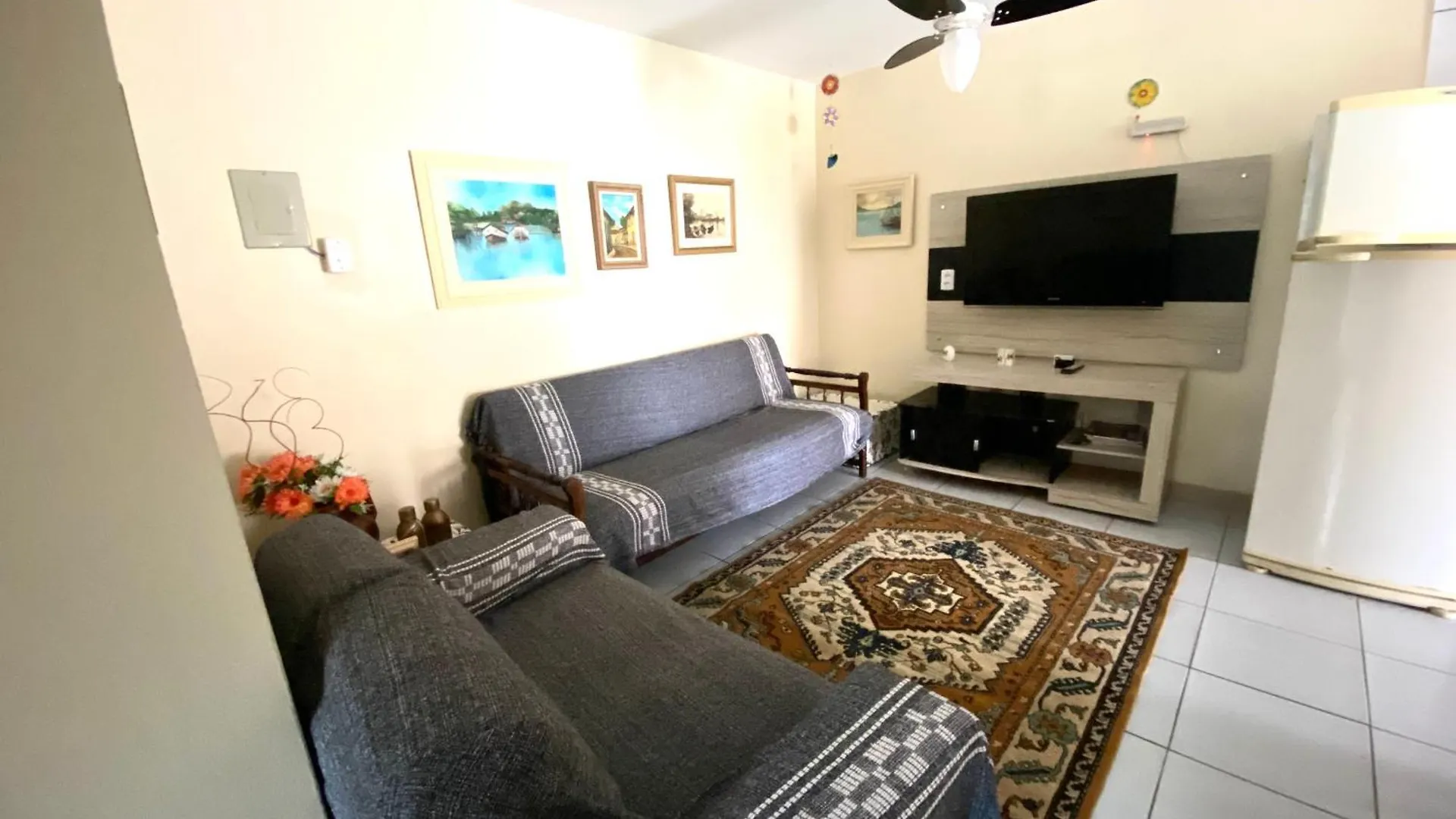 J E E Apartamentos Na Barra Da Lagoa Florianopolis Brazil