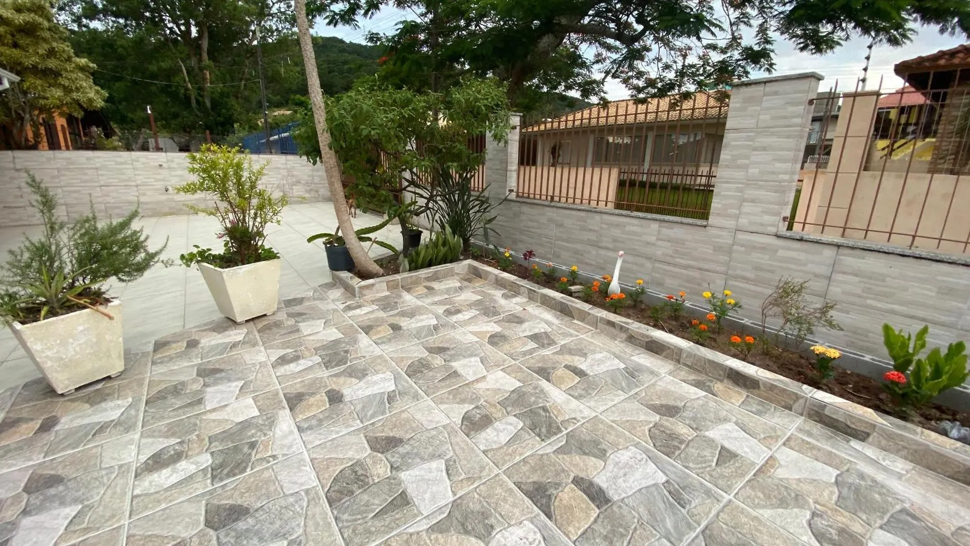 J E E Apartamentos Na Barra Da Lagoa Florianopolis Guest house