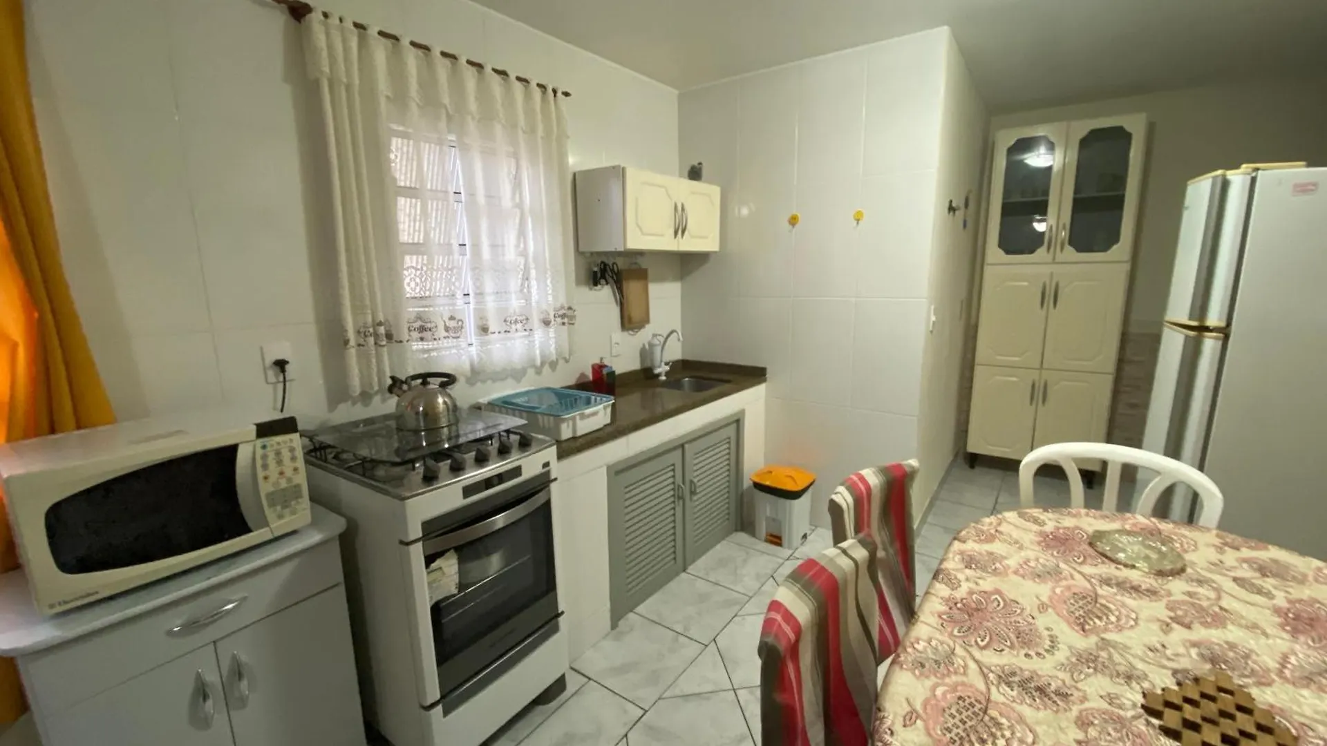 Guest house J E E Apartamentos Na Barra Da Lagoa Florianopolis